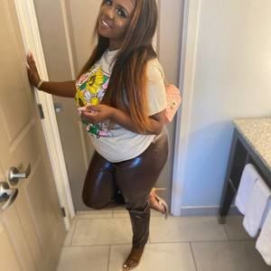 Meet your Posher, Paris